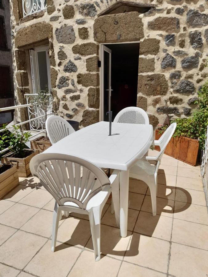 Tour Medievale De L'An Mille Apartment Loudes ภายนอก รูปภาพ